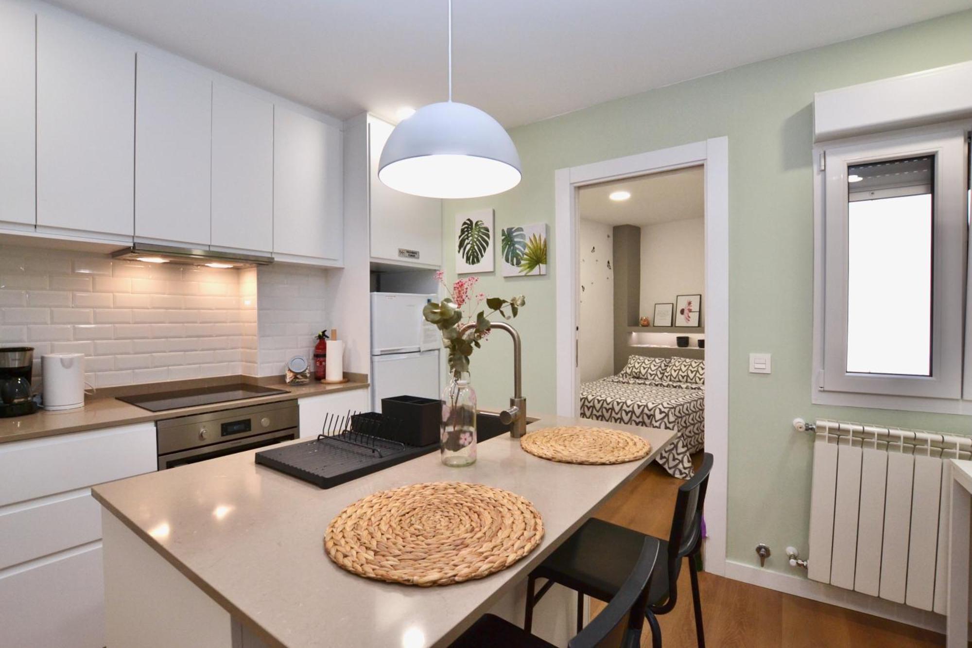 Bonito Piso En Centro De Oviedo. Rosal 36 Apartamento